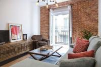 Bright Cozy 2BD 2BTH with Balcony - Chueca - Ferienwohnung Madrid
