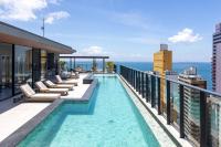 Studio Premium Rooftop e Piscina Vista Baía com Garagem - B&B Salvador