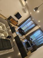 3 Bed Gem Waterfront Apartment - B&B Bijilo