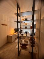 Monoambiente amplio con dos balcones a 1 cuadra de Av Pellegrini - B&B Rosario