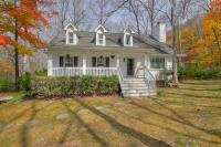 Woodland Retreat - Modern Comfort Near Nashville - B&B Kingston Springs