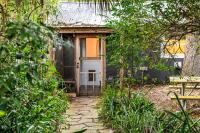 Madeira Secluded Cottage 5-Min walk to Amphitheater, lighthouse, downtown - Ferienwohnung Saint Augustine