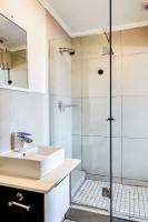 Canalside Tranquility - B&B Cape Town