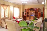 Aggie's BnB- Entire 3-Bedroom Bungalow - B&B Nakuru