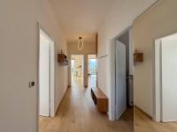 Spacious & modern, short drive to lake & mountain - B&B San Zeno di Montagna