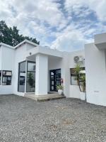 63 Lodging Villa - Ferienwohnung Rustenburg