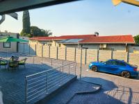 The M GuestHouse - Ferienwohnung Kempton Park