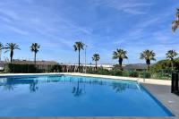 Bright studio just a stone's throw from the sea - Chambres d’hôtes Saint-Raphaël