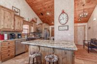 2BR Village At Indian Point 1512 near SDC - Free Tickets Daily up to $500 - Ferienwohnung Branson