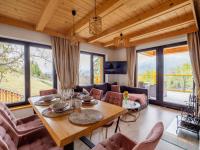 Suite mit Bergblick
