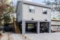Charming Old Town Loft, nestled in the Heart of Historic Bluffton, SC - Ferienwohnung Bluffton