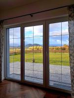 Dom Radomieszka z widokiem na Rudawy i Śnieżkę - B&B Radomierz