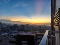 1bedroom suite 50th floor with balcony and bathtub at Horizons 101 tower 1 - Ferienwohnung Cebu City
