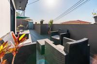 Casa Yeni modern two bedrooms - B&B Arco da Calheta