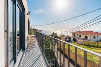 Casa Yeni modern two bedrooms - B&B Arco da Calheta