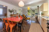 Pippis a Classic Beach House - B&B Seal Rocks