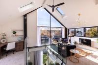 Modern Luxury In New Plymouth - relax and explore - B&B New Plymouth