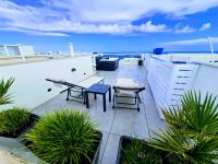 Mellieha Penthouse Seaviews Hot Tub By Homely - B&B Mellieħa