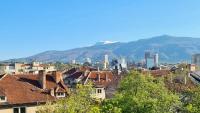 Central 1-Bedroom Apartment with Balcony & View - B&B Sofia