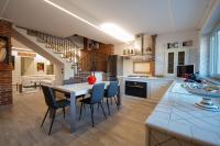 Casa a Roddi con vista sulle Colline - B&B Roddi