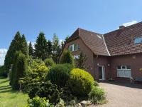 Feriendomizil "Marlow" mit eigenem Garten - B&B Hirschburg