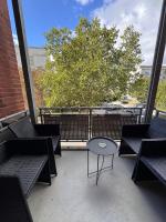 Ferienwohnung "Charlotte" nahe der Elbe mit kostenlosem Parkplatz vor der Tür - Chambres d’hôtes Magdebourg