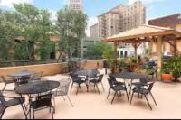 Riverwalk Gem-Stylish Downtown Escape with Views - Chambres d'hôtes San Antonio