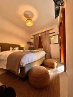 Deluxe Double Room (2 Adults + 1 Child)