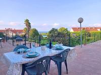 Bajo reformado con terraza en Mogro - B&B Mogro