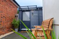 Katrins Nest - close to the sea and independent eateries - brand new - B&B Southbourne