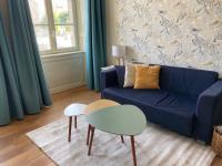 L'Aparthé Dinan - Vue sur la place du marché - B&B Dinan