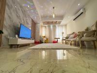 Opera413 Spacious & Central - B&B Mascate