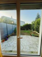 Nids calmes FLYHOME - 7mins à pied de gare - Mi Disney et Paris - B&B Noisiel