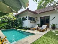 Villa MONTI - LEGIAN - SEMINYAK - Lovely 2 Bedroom Villa - Great Location ! - Bed and Breakfast Seminyak