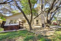 Work & Relax: San Antonio Home w/ Hot Tub! - Chambres d'hôtes San Antonio