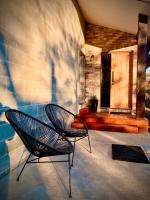 Modern Two Bedroom Waterfront Apartment - B&B Jindabyne