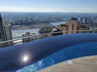 Rooftop Pool Stunning Apartment Queen Street - B&B Brisbane