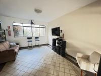 Casa Quintal Setor Bueno! 5 quartos com ar split e internet ultra! 4 vagas de garagem! Bem localizado! Marista Parques Areião e Vaca Brava Hospital Premium Mater Dei Smart e Blue Fit Perdomo Goiânia Shopping! - Chambres d'hôtes Goiânia