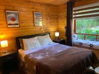 Cabaña Casa Victoria con Naturaleza -Bosque -Río -Wifi Starlink - B&B Pucón