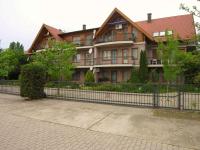 Apartment in Balatonlelle 34439 - Chambres d'hôtes Balatonlelle