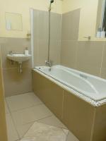 Familienzimmer mit Badewanne