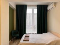 Cozy apartment on 239 Zhumabek - Chambres d’hôtes Bichkek