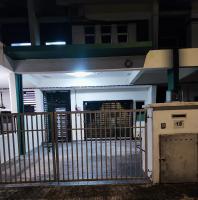 Masmia Homestay KLIA, Massage Chair,5 Aircond, Wifi, Netflix, Prime Video - B&B Sepang