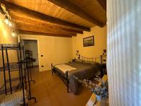 One-Bedroom Deluxe Apartment