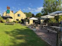 The Farmers Boy Inn Guest House - B&B Longhope