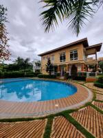 Stylish Condo Studio, Neflix, Pool, Balcony and near Airport - Ferienwohnung Puerto Princesa