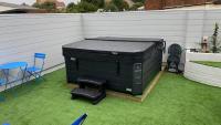 The Beach House Worthing 5 Bedrooms 3 Bathrooms Hot Tub BBQ - Chambres d'hôtes Sompting