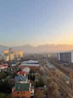 С видом на горы ЖК Mega Towers - B&B Almatý