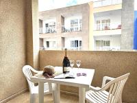 1A Apartment Abrigos, Wifi and balcony - B&B El Abrigo