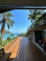 Casa Exclusiva com Vista para o Mar - 4 Suítes - Barra do Sahy - Chambres d'hôtes São Sebastião